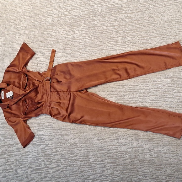 🆕️[S] DO+BE Rust color jumpsuit - Picture 4 of 16